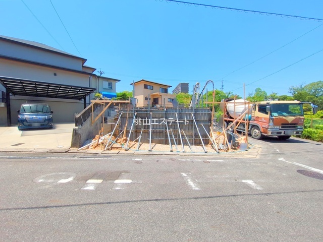 ブルーミングガーデン東郷町白鳥３丁目2号棟