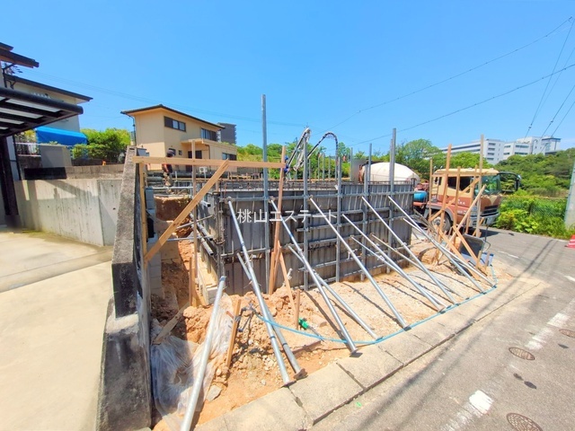 ブルーミングガーデン東郷町白鳥３丁目2号棟